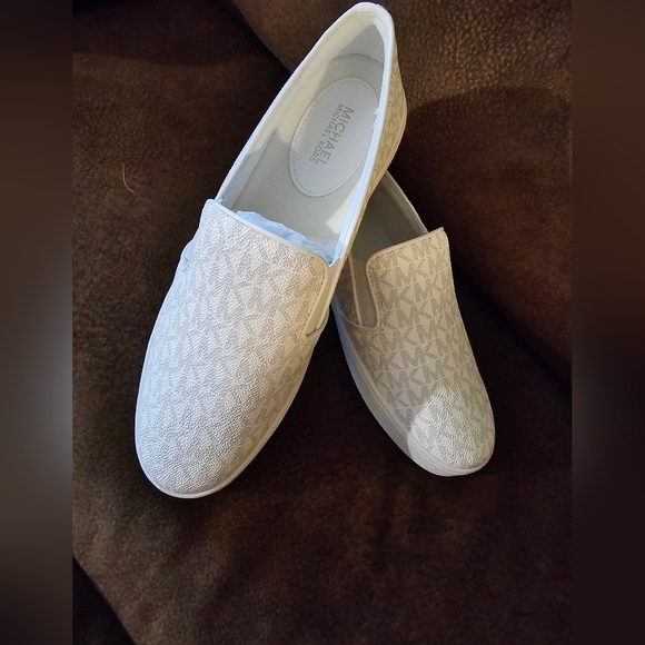 Michael Kors Shoes - Michael Kors Keaton